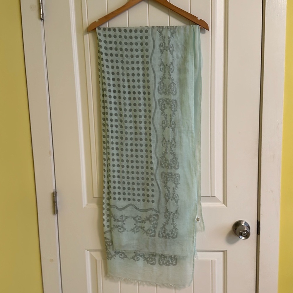 NWOT beautiful light teal & gray patterned scarf